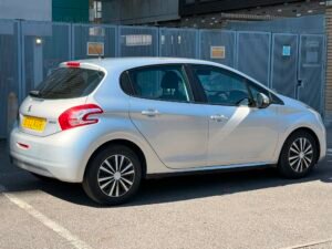 Peugeot 208 1.0 VTi Access+ Euro 5 5dr